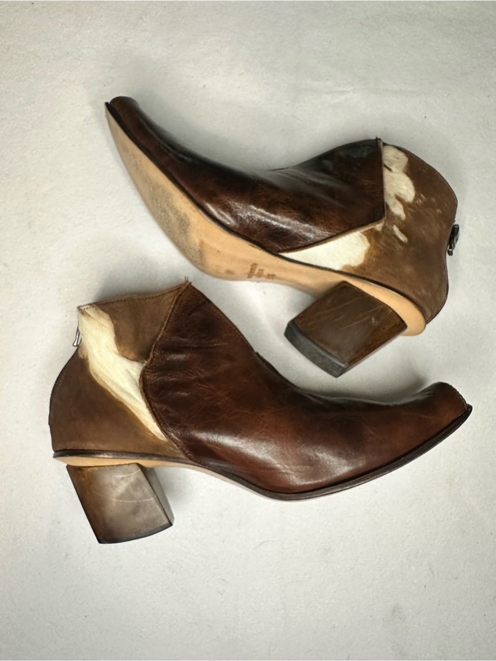 CYDWOQ Vintage Handcrafted Cowhide Leather Ankle Booties